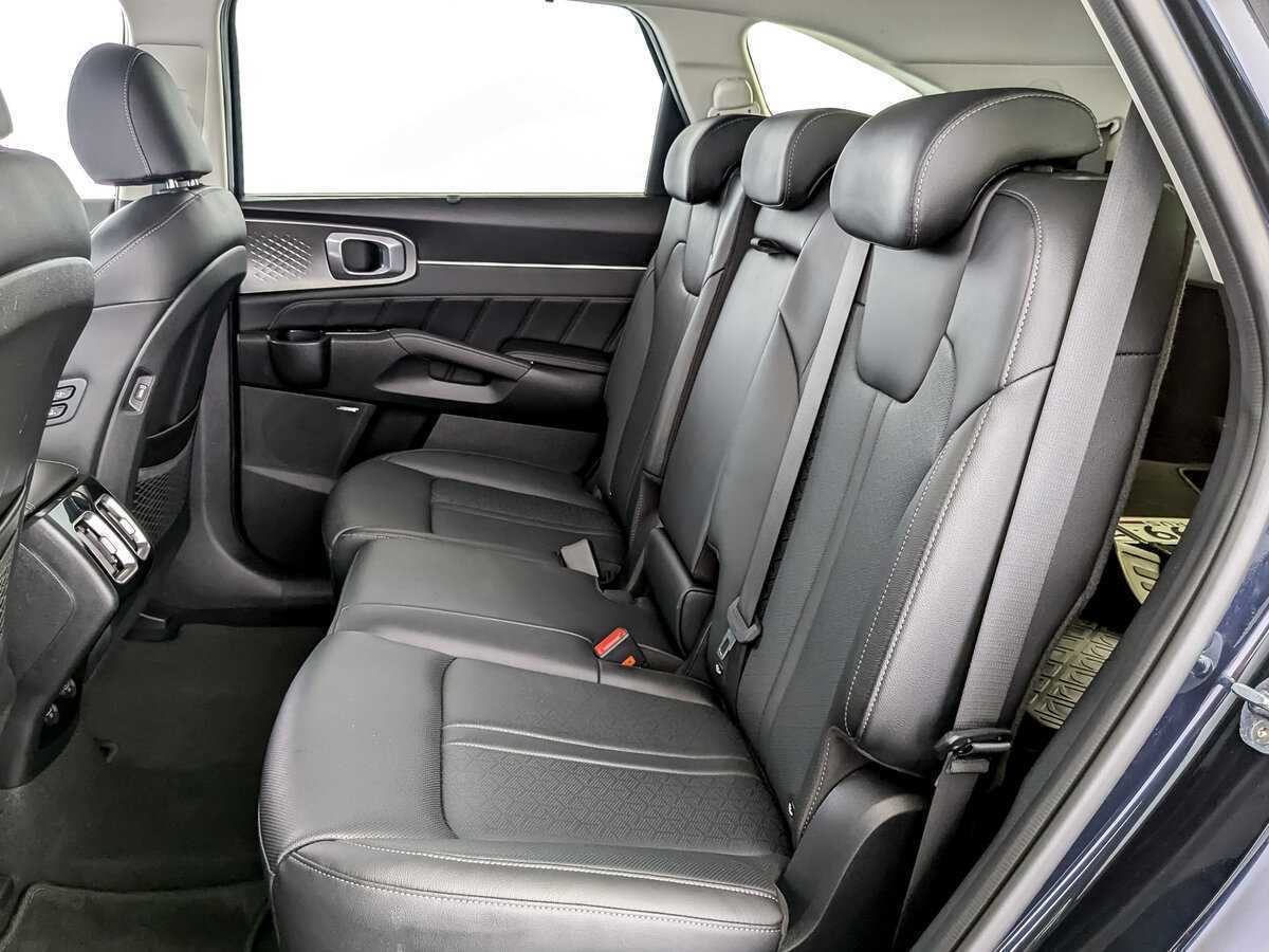 Купить Kia Sorento с пробегом. Фото: #9