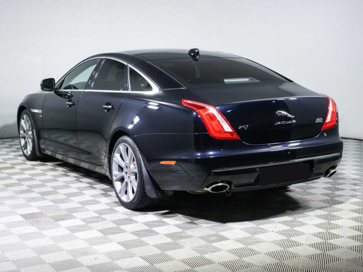 Купить Jaguar XJ с пробегом. Фото: #6