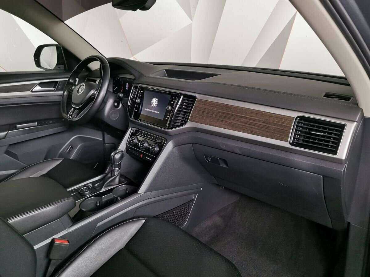 Купить Volkswagen Teramont с пробегом. Фото: #8