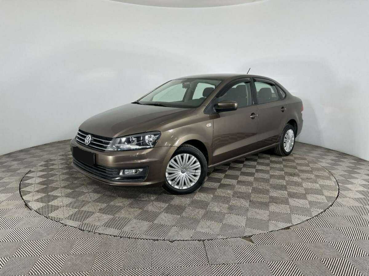 Купить Volkswagen Polo с пробегом. Посмотреть фото