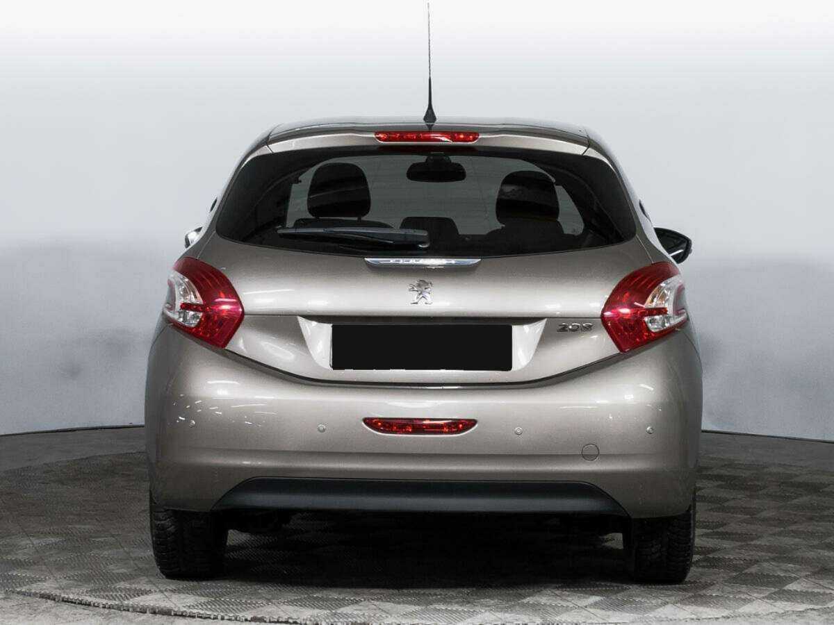 Купить Peugeot 208 с пробегом. Фото: #5