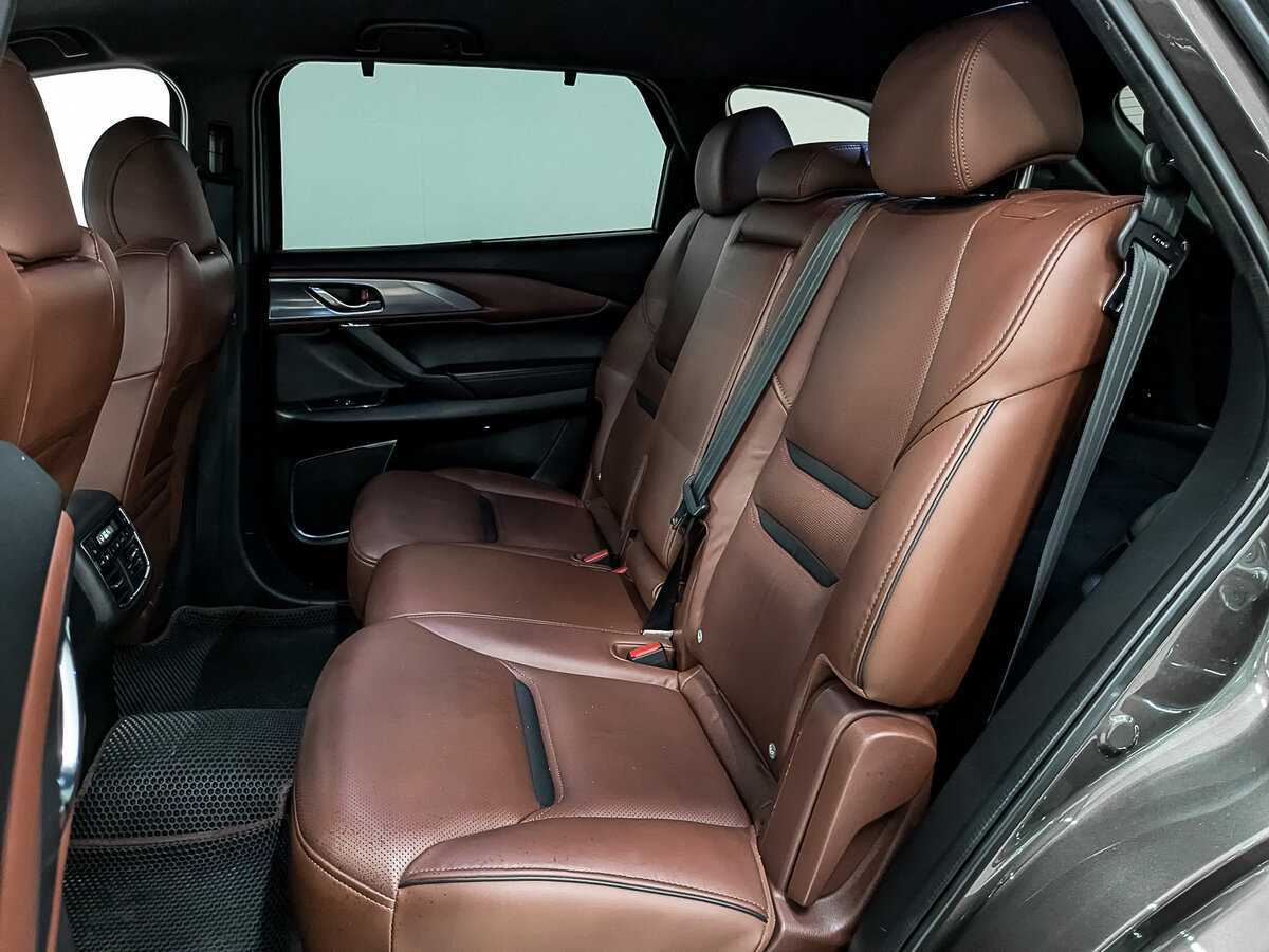 Купить Mazda CX-9 с пробегом. Фото: #17