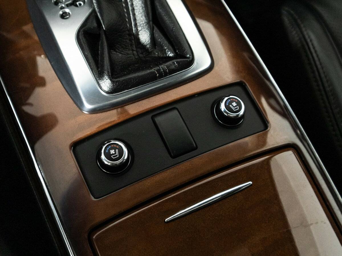 Купить Infiniti QX70 с пробегом. Фото: #24