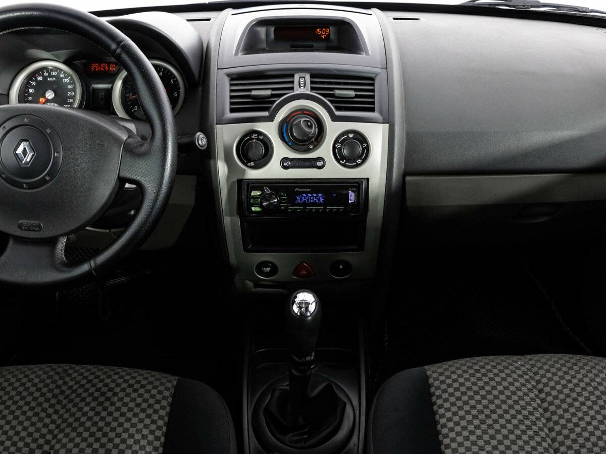 Купить Renault Megane с пробегом. Фото: #8
