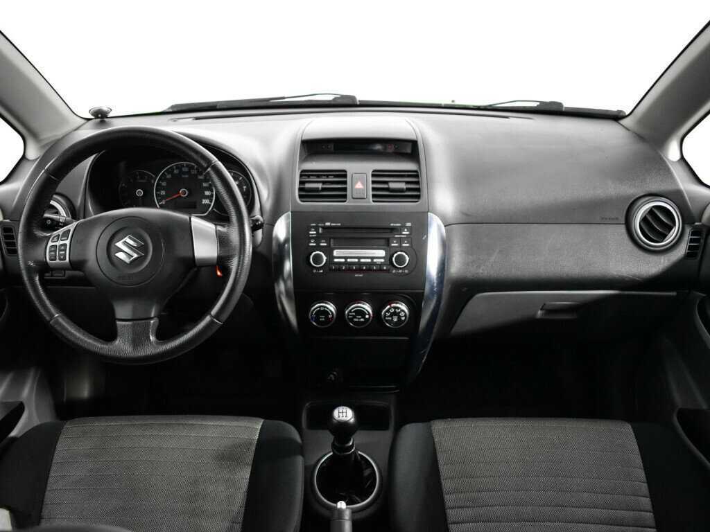 Купить Suzuki SX4 с пробегом. Фото: #11