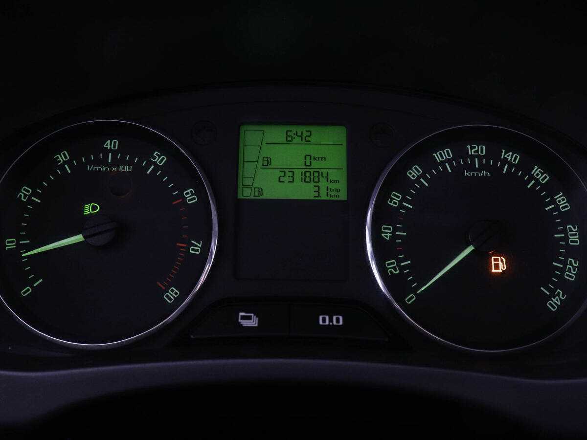 Купить Skoda Fabia с пробегом. Фото: #5