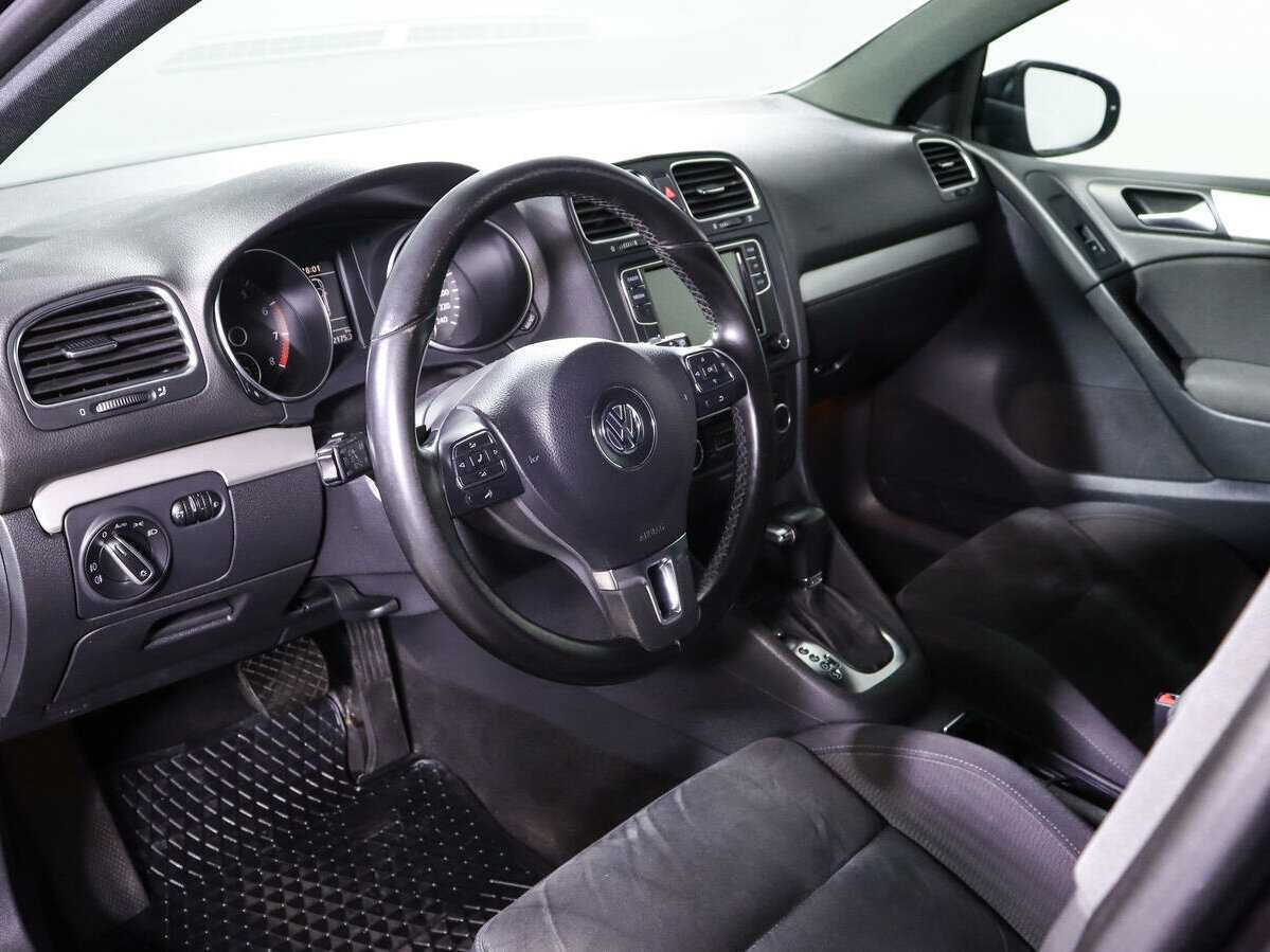 Купить Volkswagen Golf с пробегом. Фото: #13