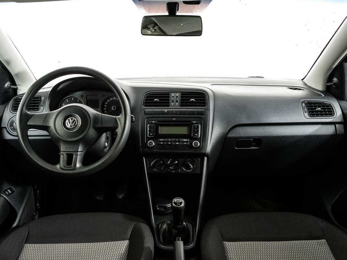Купить Volkswagen Polo с пробегом. Фото: #9