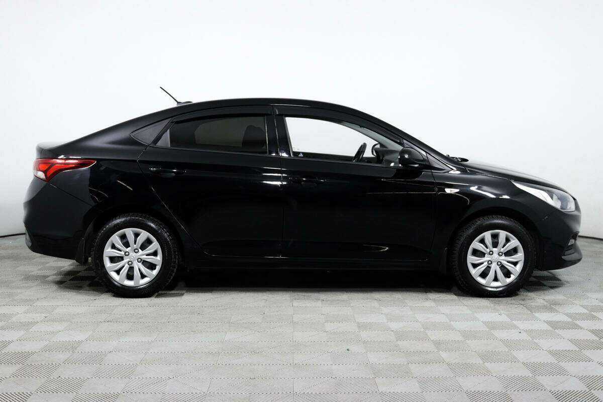 Купить Hyundai Solaris с пробегом. Фото: #3