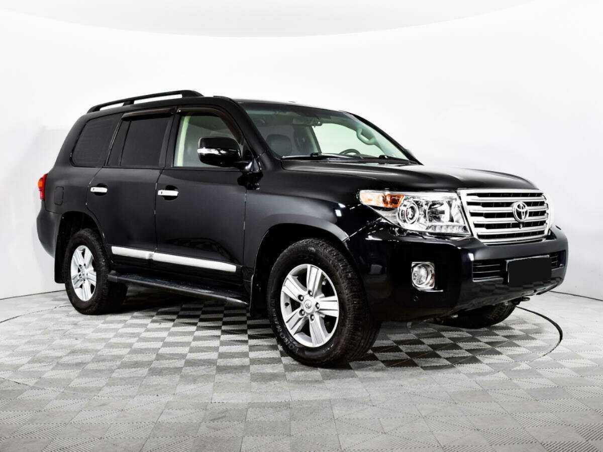 Купить Toyota Land Cruiser с пробегом. Фото: #2