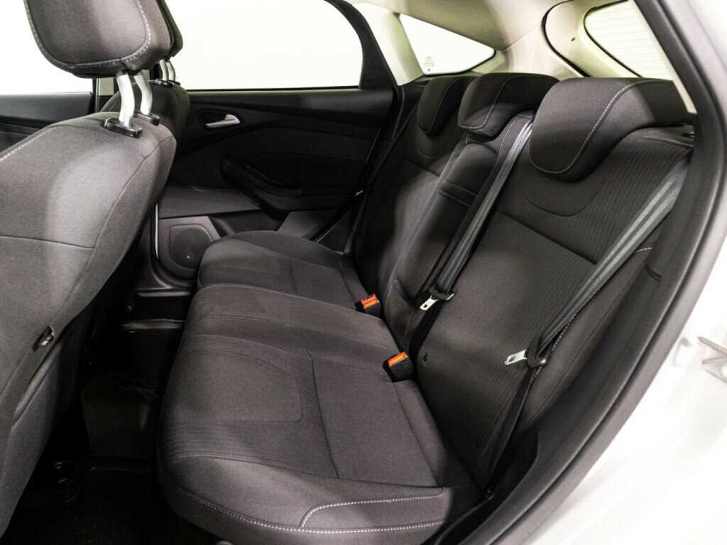 Купить Ford Focus с пробегом. Фото: #9