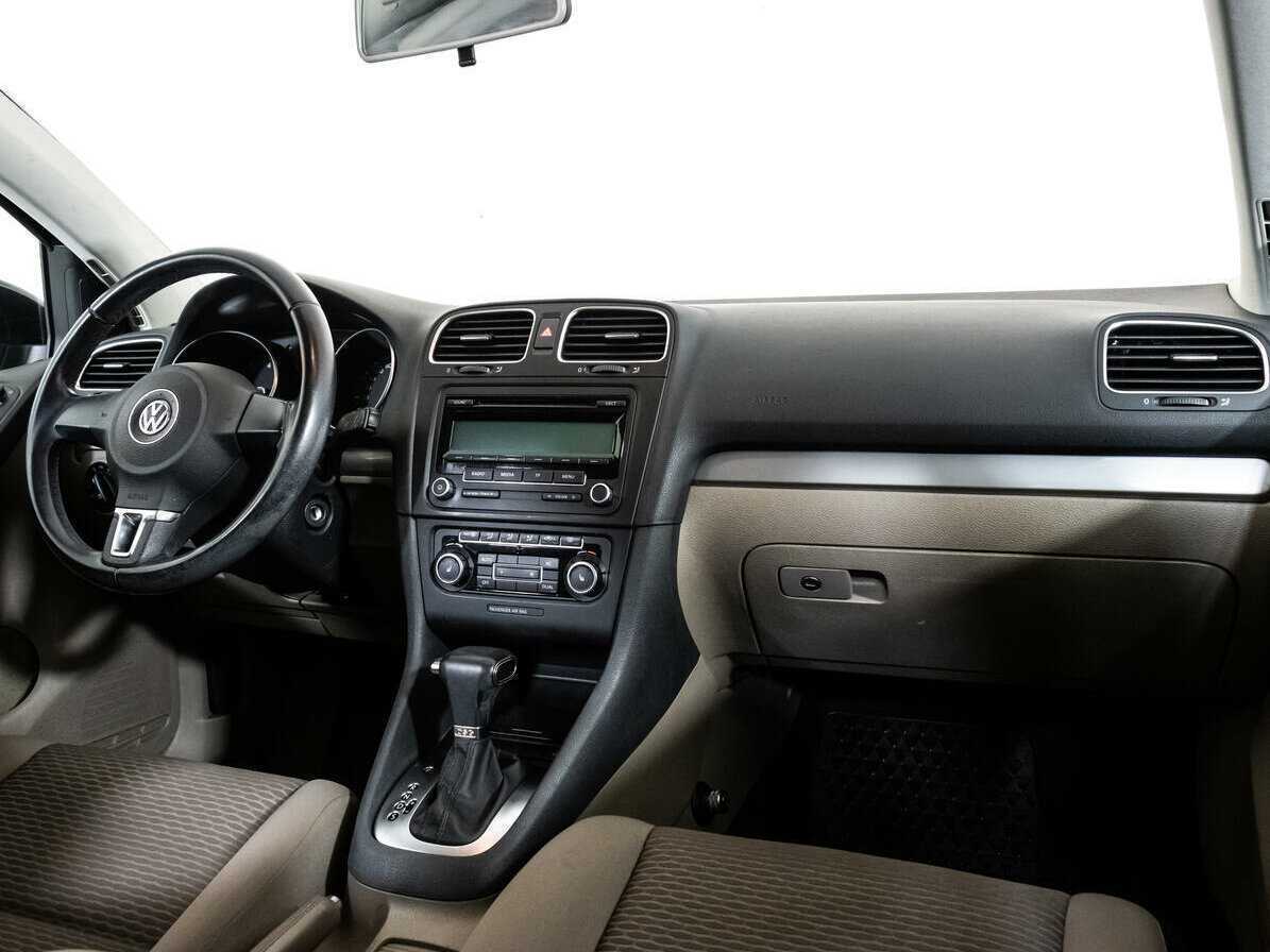 Купить Volkswagen Golf с пробегом. Фото: #6