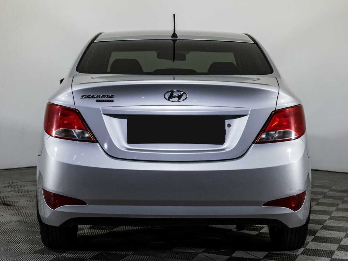 Купить Hyundai Solaris с пробегом. Фото: #5