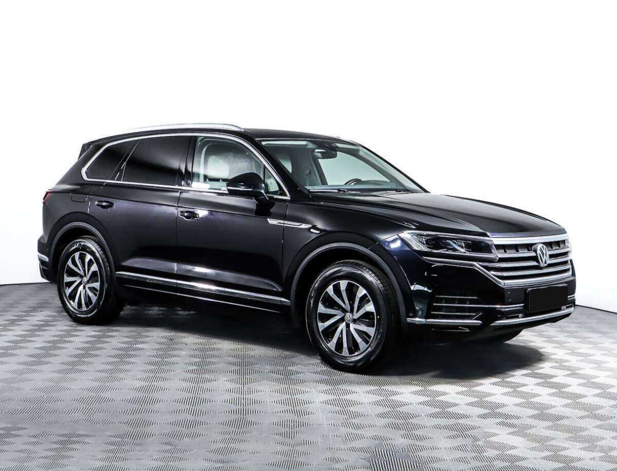 Купить Volkswagen Touareg с пробегом. Фото: #2