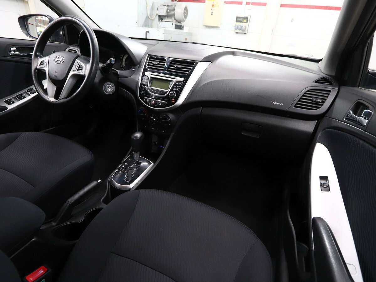 Купить Hyundai Solaris с пробегом. Фото: #12
