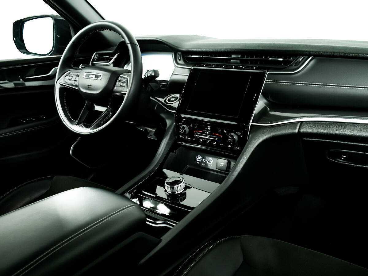 Купить Jeep Grand Cherokee с пробегом. Фото: #8