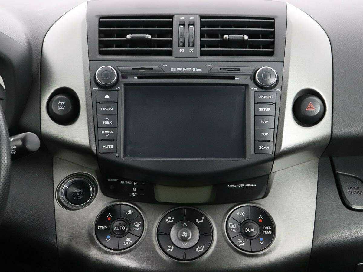 Купить Toyota RAV4 с пробегом. Фото: #11