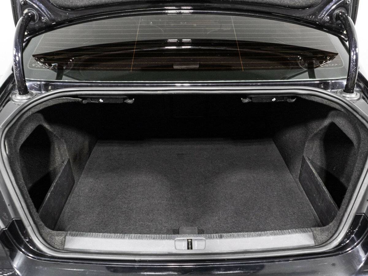 Купить Volkswagen Passat с пробегом. Фото: #15