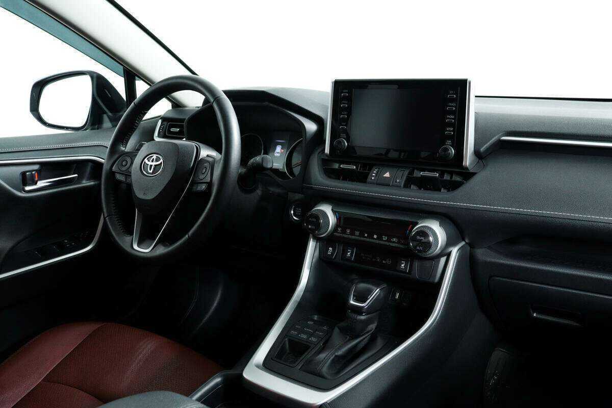 Купить Toyota RAV4 с пробегом. Фото: #8