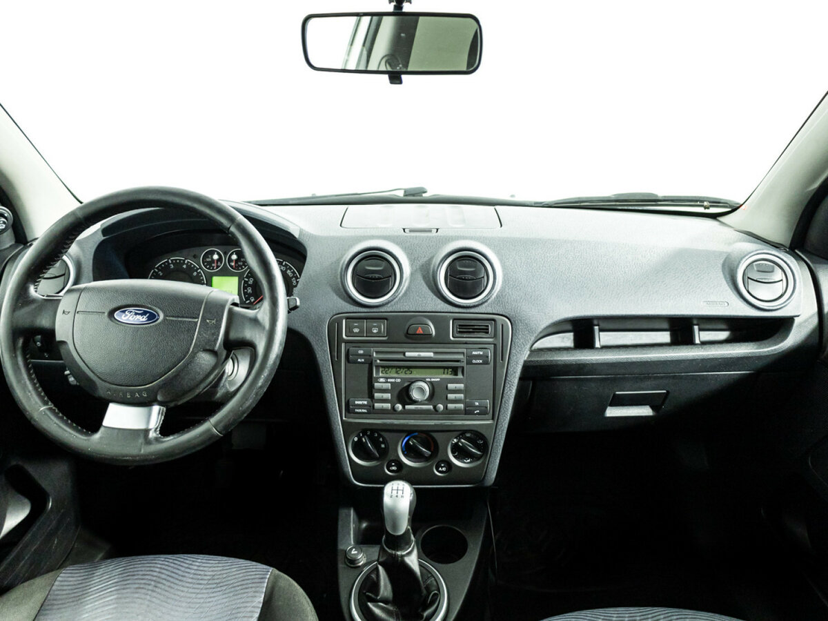 Купить Ford Fusion с пробегом. Фото: #12