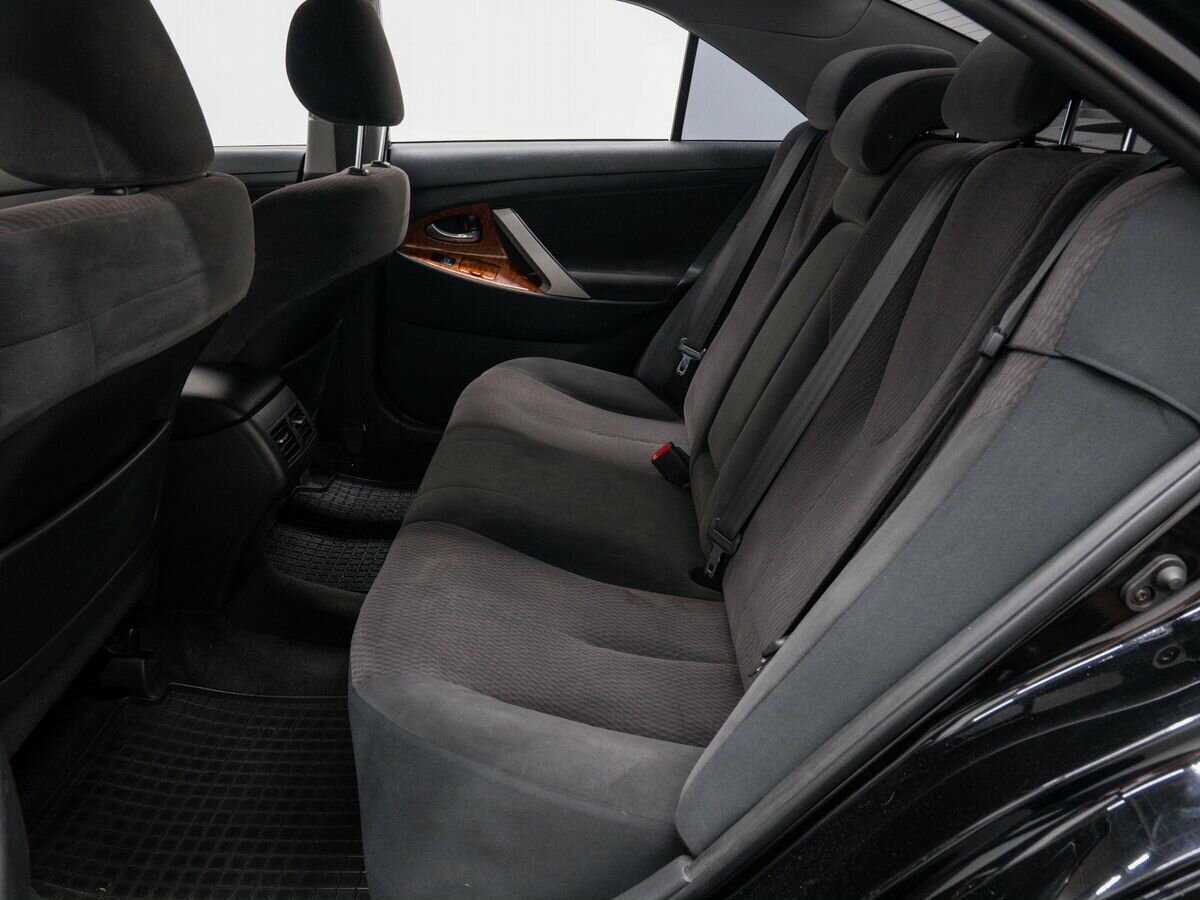 Купить Toyota Camry с пробегом. Фото: #10