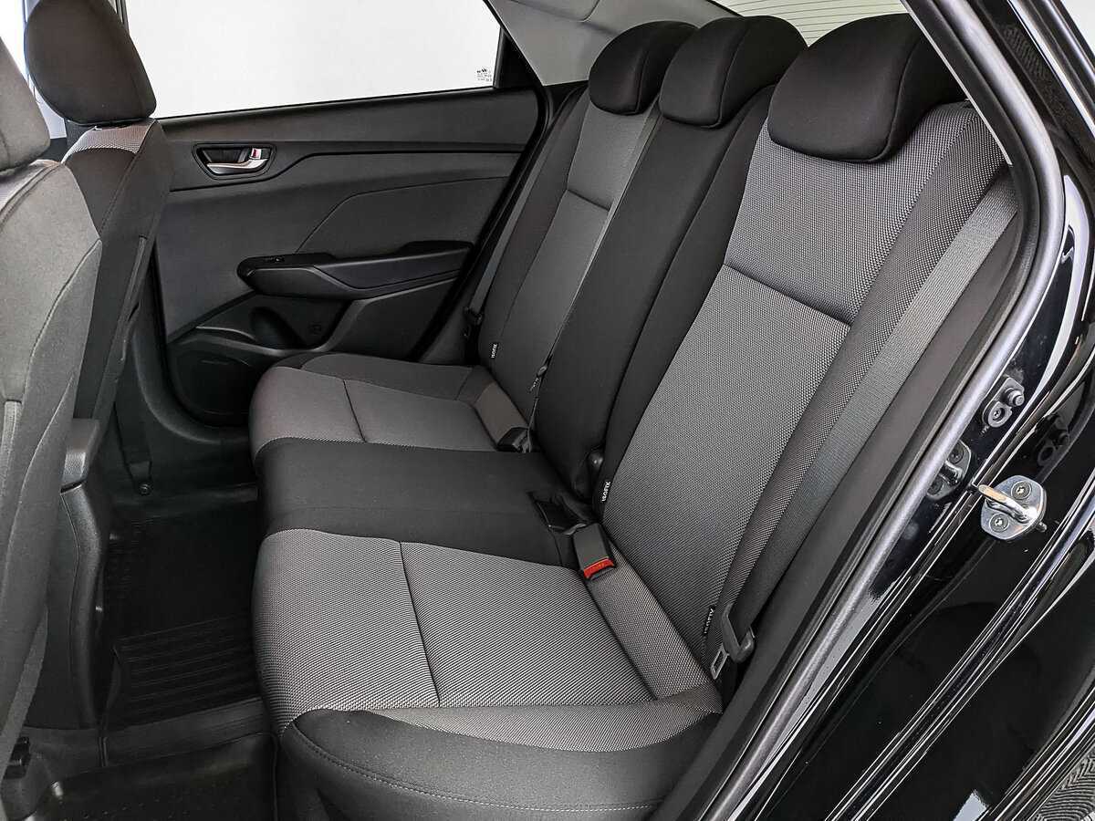 Купить Hyundai Solaris с пробегом. Фото: #17