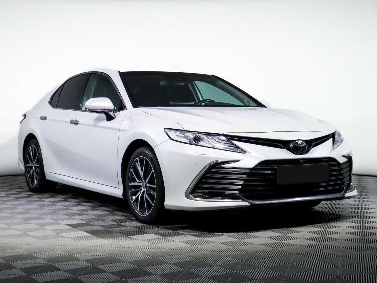Купить Toyota Camry с пробегом. Фото: #2