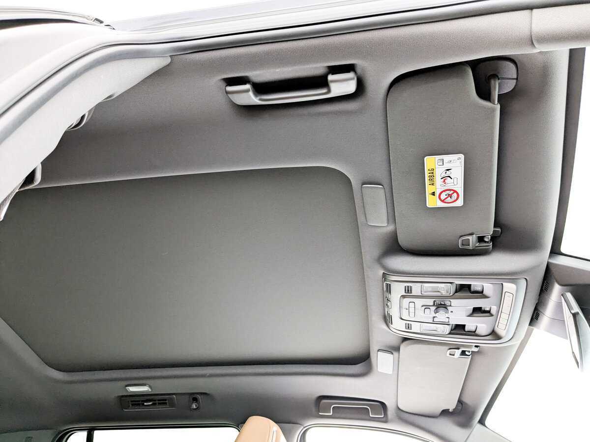 Купить Cadillac Escalade с пробегом. Фото: #22