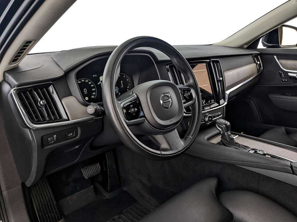 Купить Volvo S90 с пробегом. Фото: #10