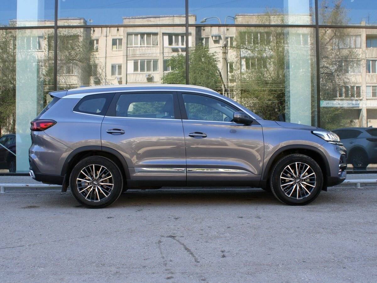 Купить Chery Tiggo 8 с пробегом. Фото: #3