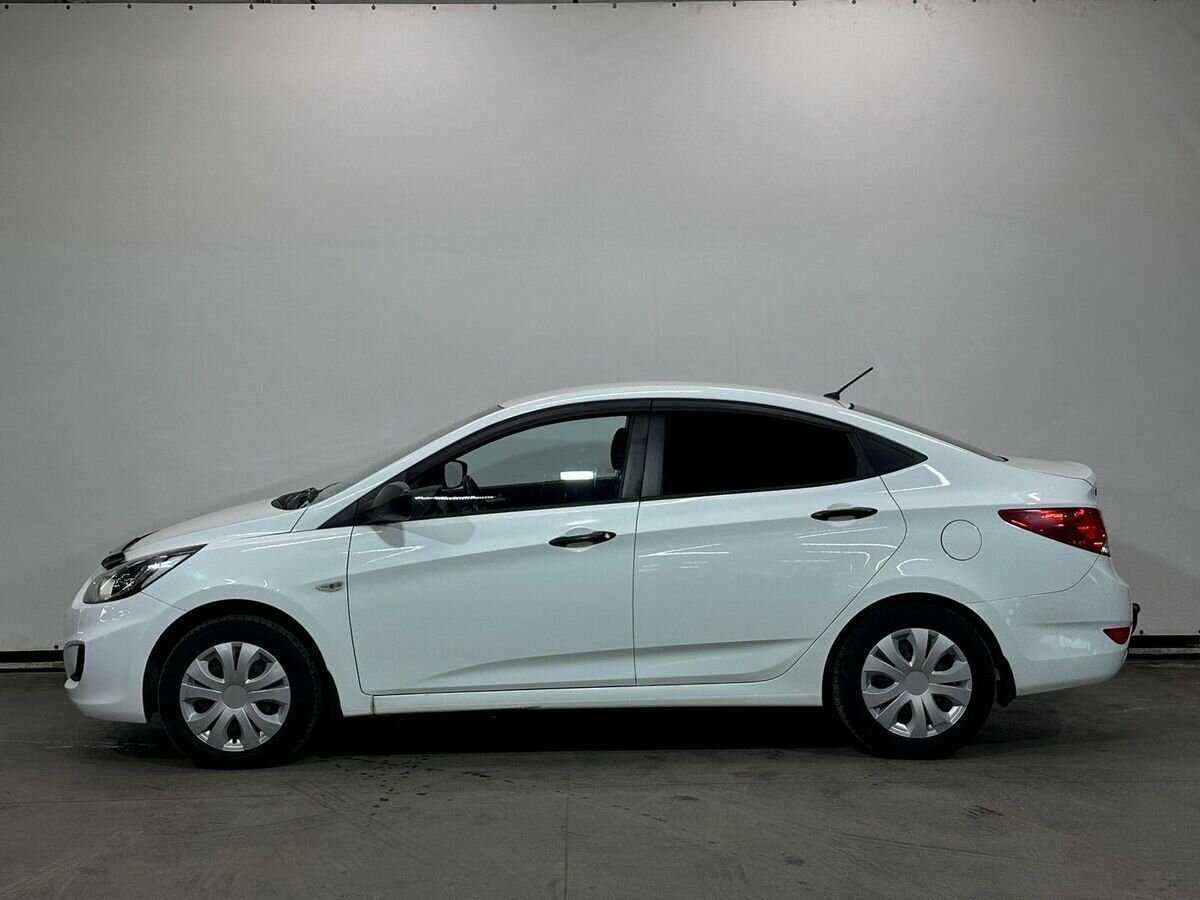 Купить Hyundai Solaris с пробегом. Фото: #7
