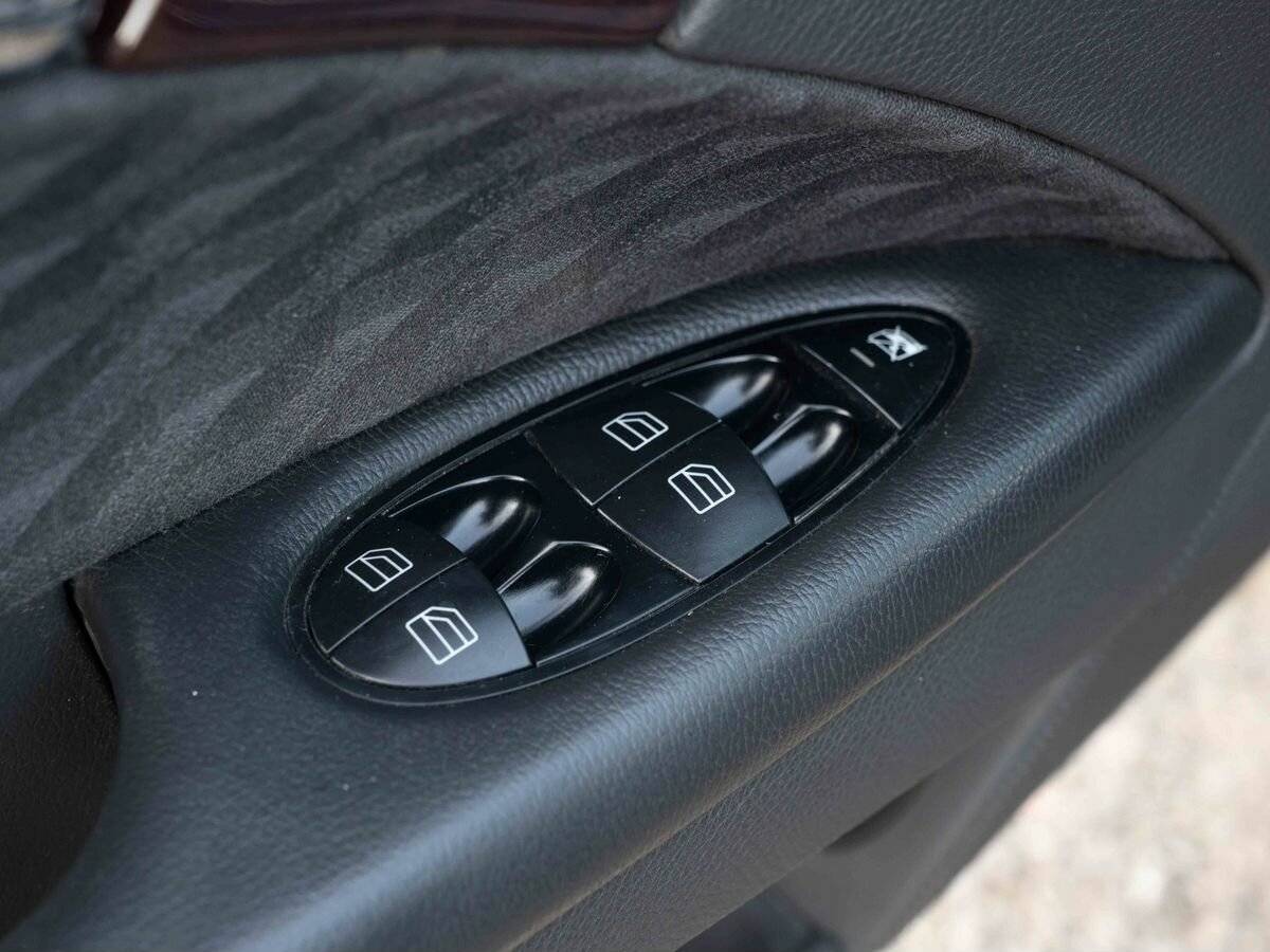 Купить Mercedes-Benz E-Класс с пробегом. Фото: #18