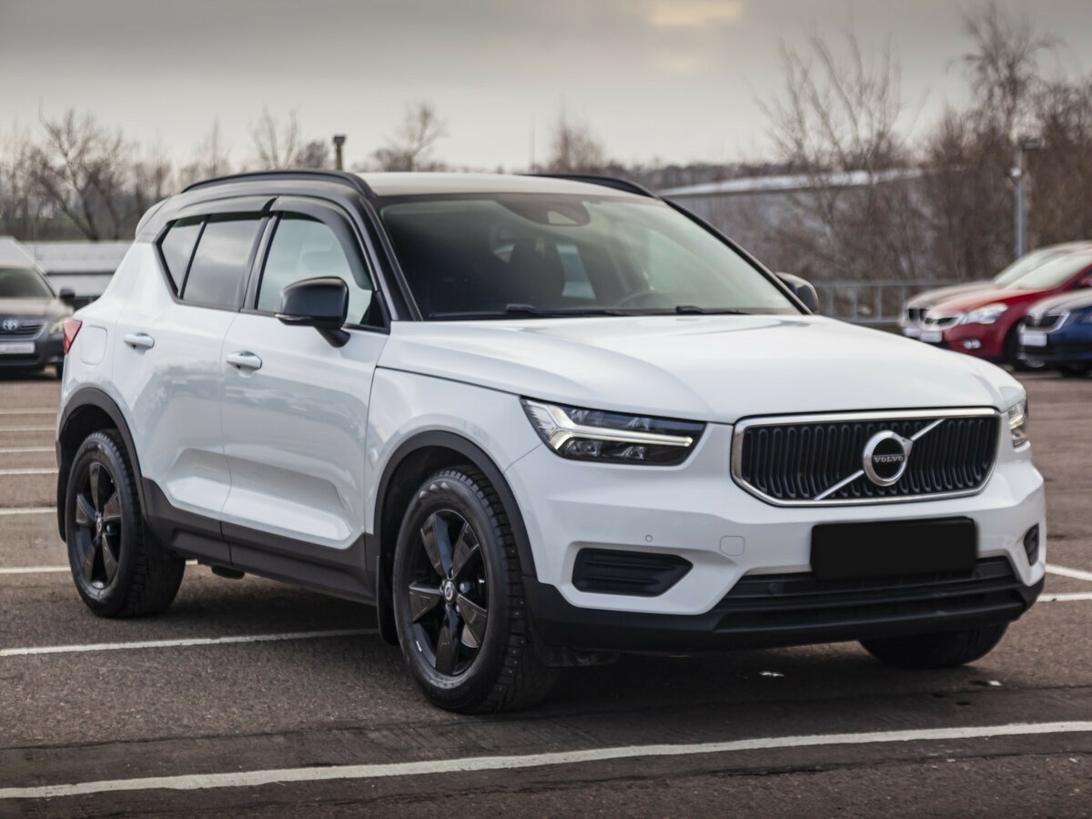 Купить Volvo XC40 с пробегом. Фото: #3