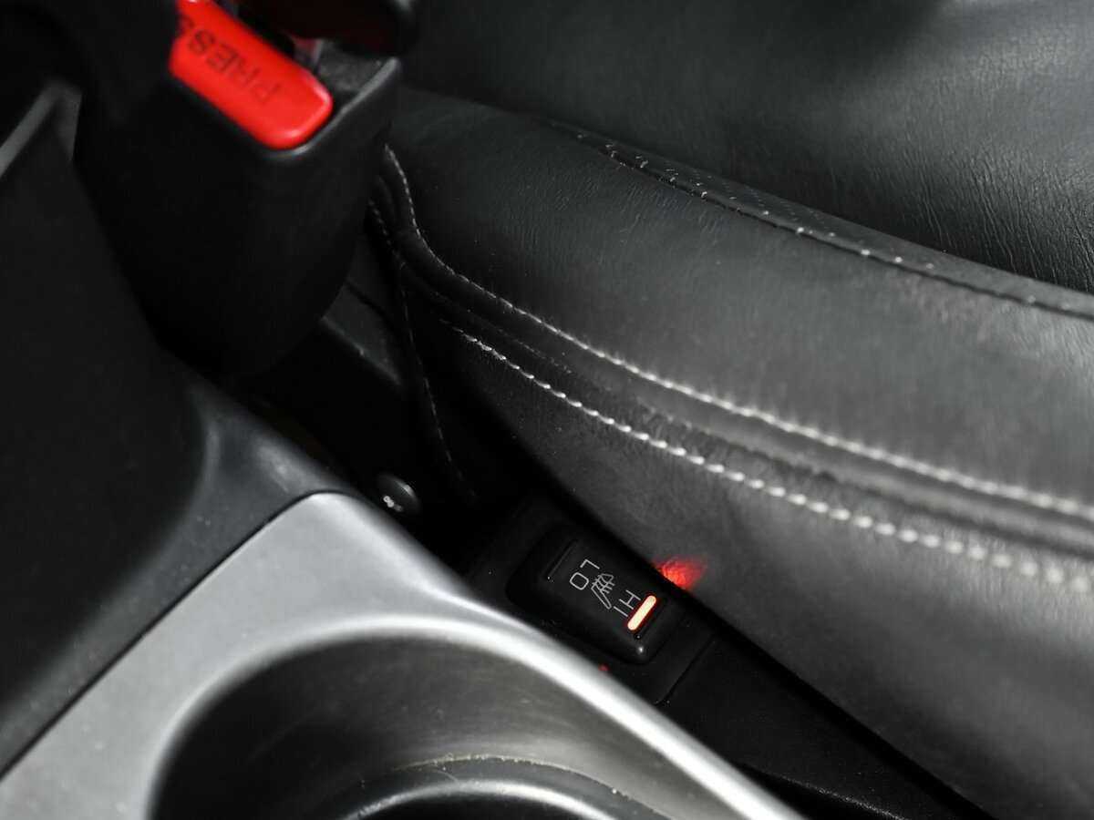 Купить Mitsubishi Outlander с пробегом. Фото: #9