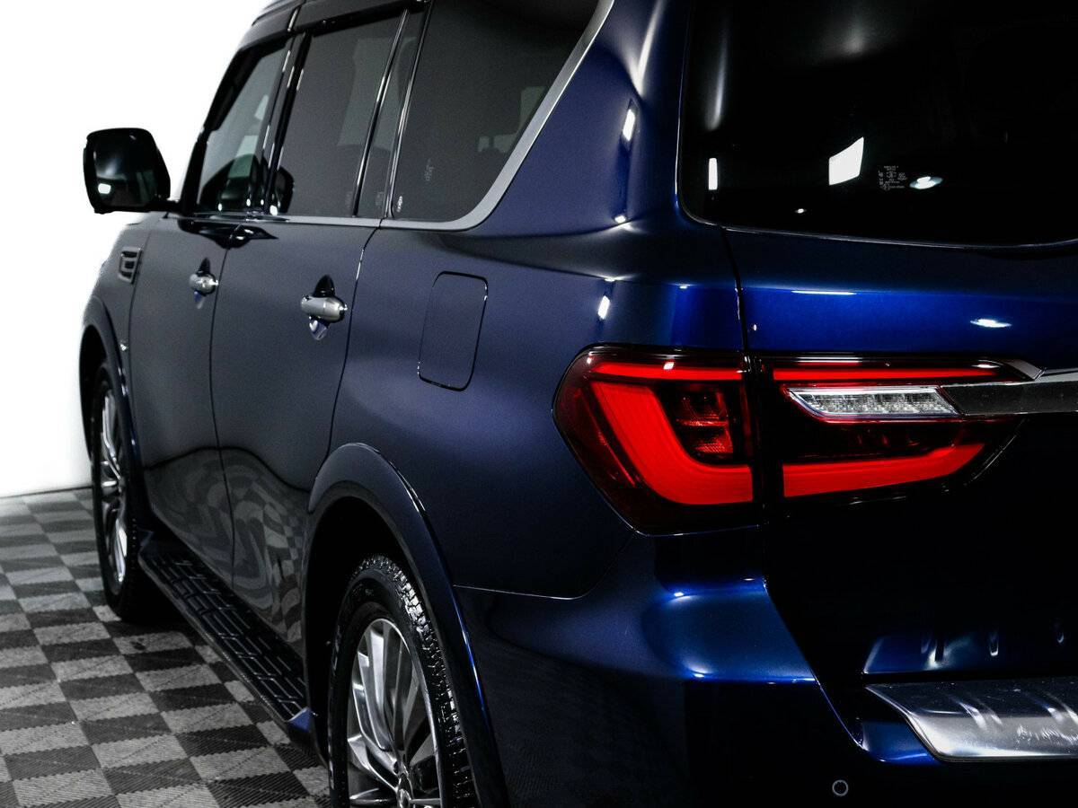 Купить Infiniti QX80 с пробегом. Фото: #18