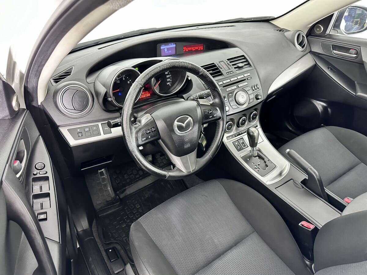 Купить Mazda 3 с пробегом. Фото: #8