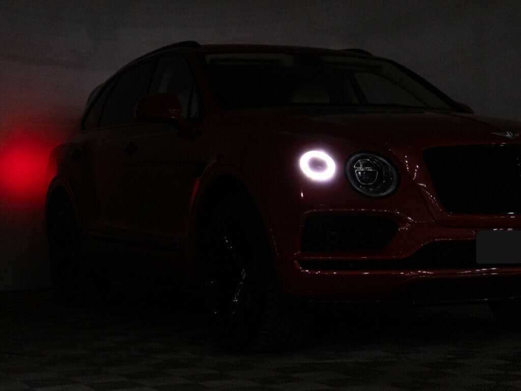 Купить Bentley Bentayga с пробегом. Фото: #33