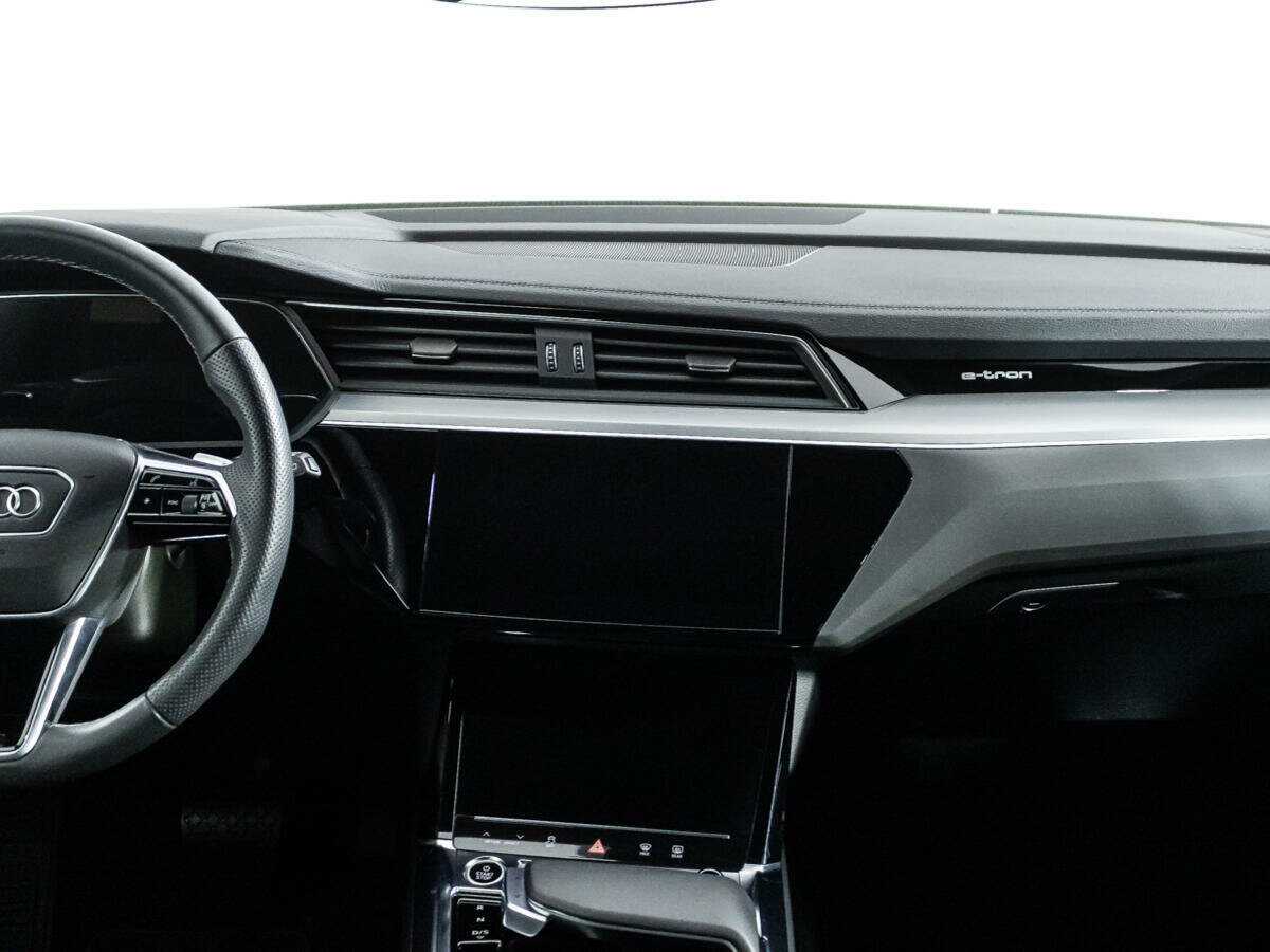 Купить Audi e-tron с пробегом. Фото: #11