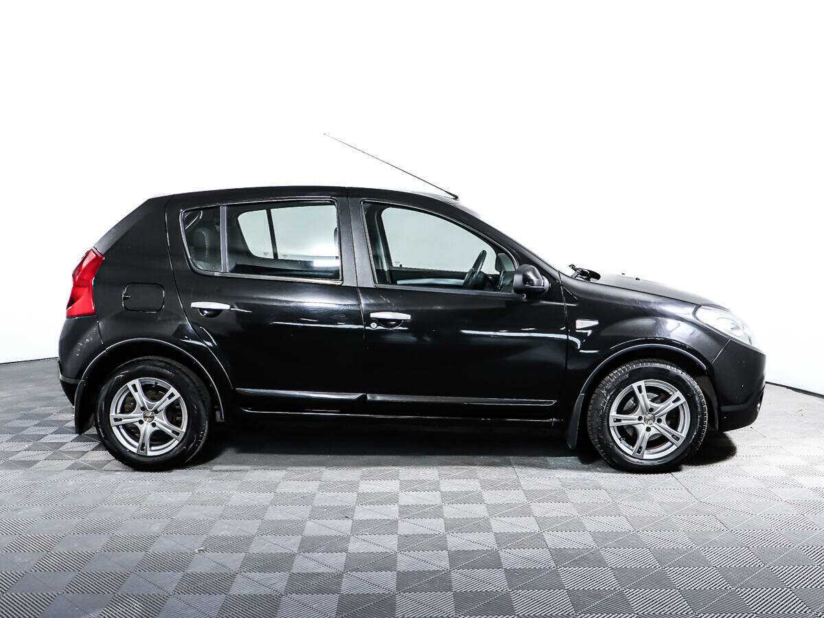 Купить Renault Sandero с пробегом. Фото: #3