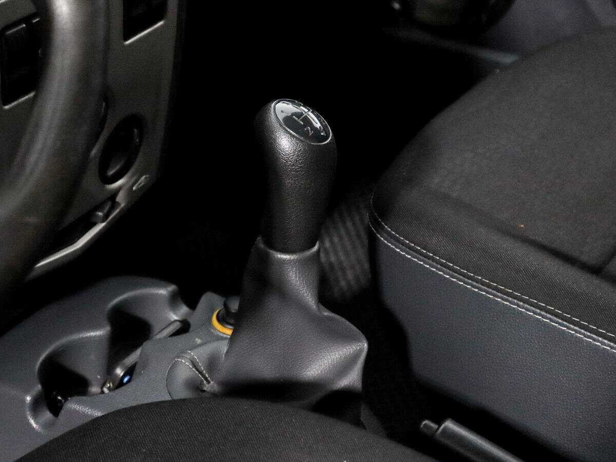 Купить Renault Logan с пробегом. Фото: #9