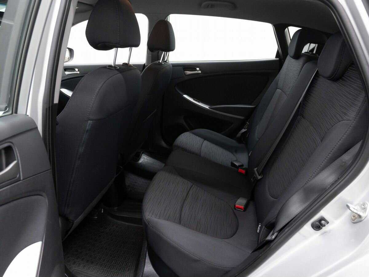 Купить Hyundai Solaris с пробегом. Фото: #9
