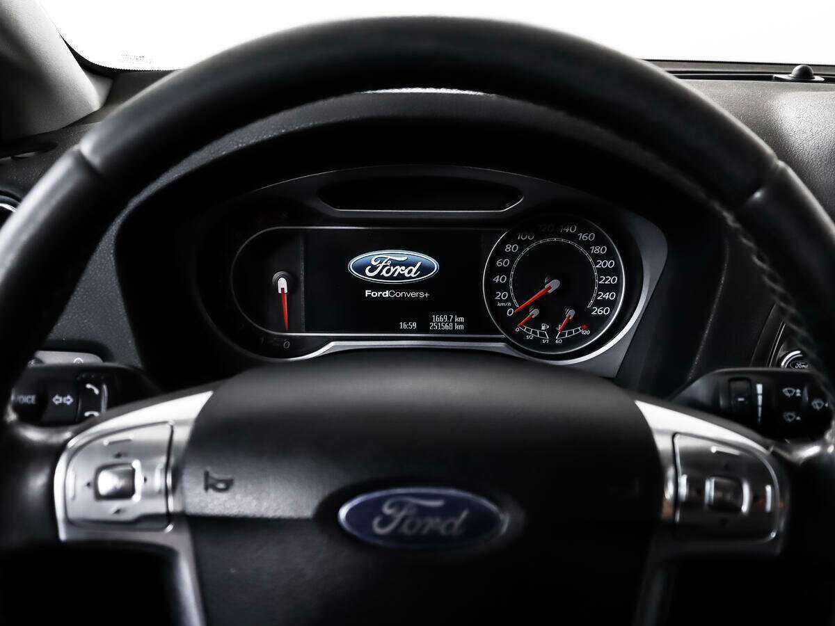 Купить Ford Mondeo с пробегом. Фото: #17