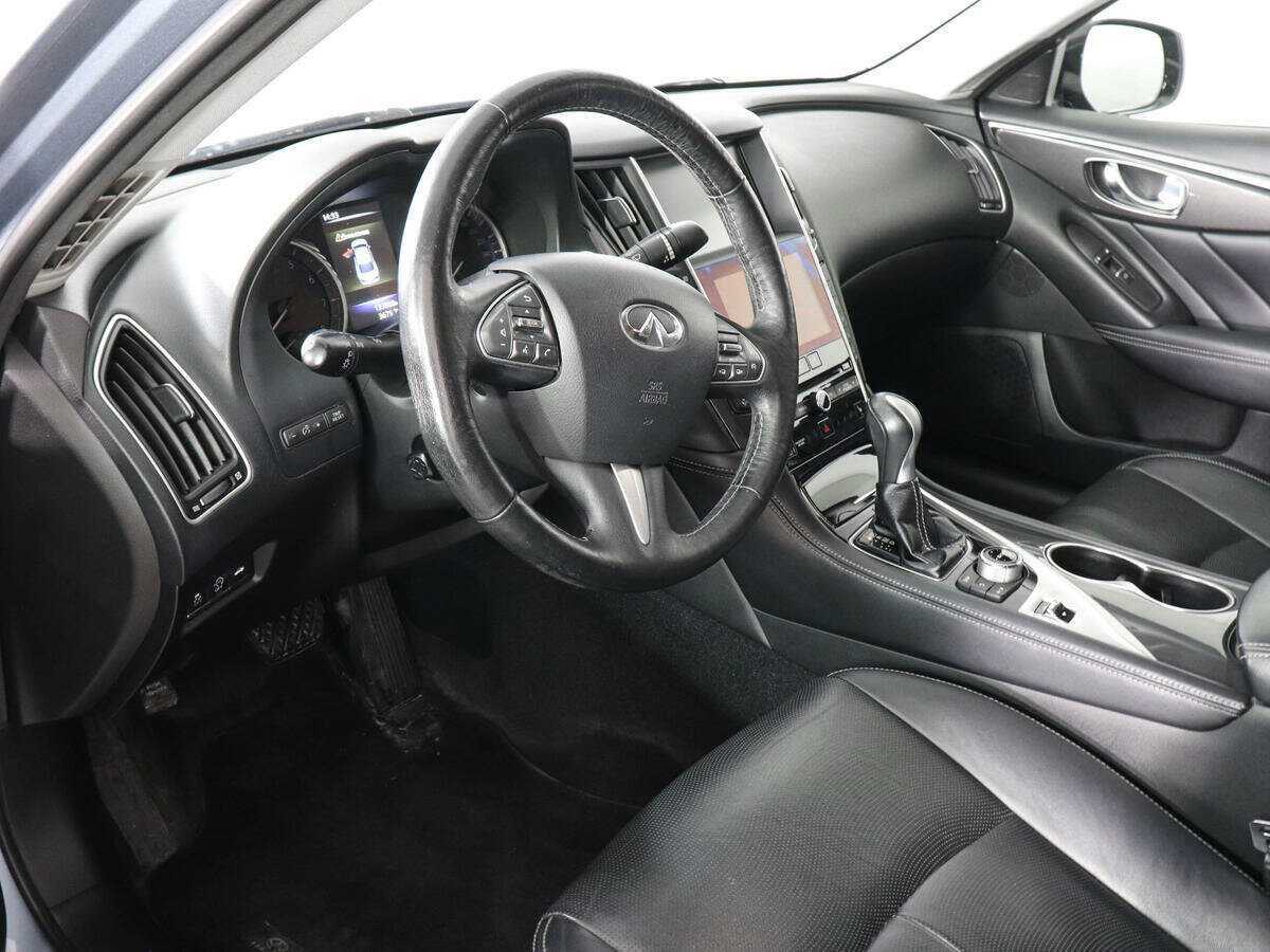 Купить Infiniti Q50 с пробегом. Фото: #8