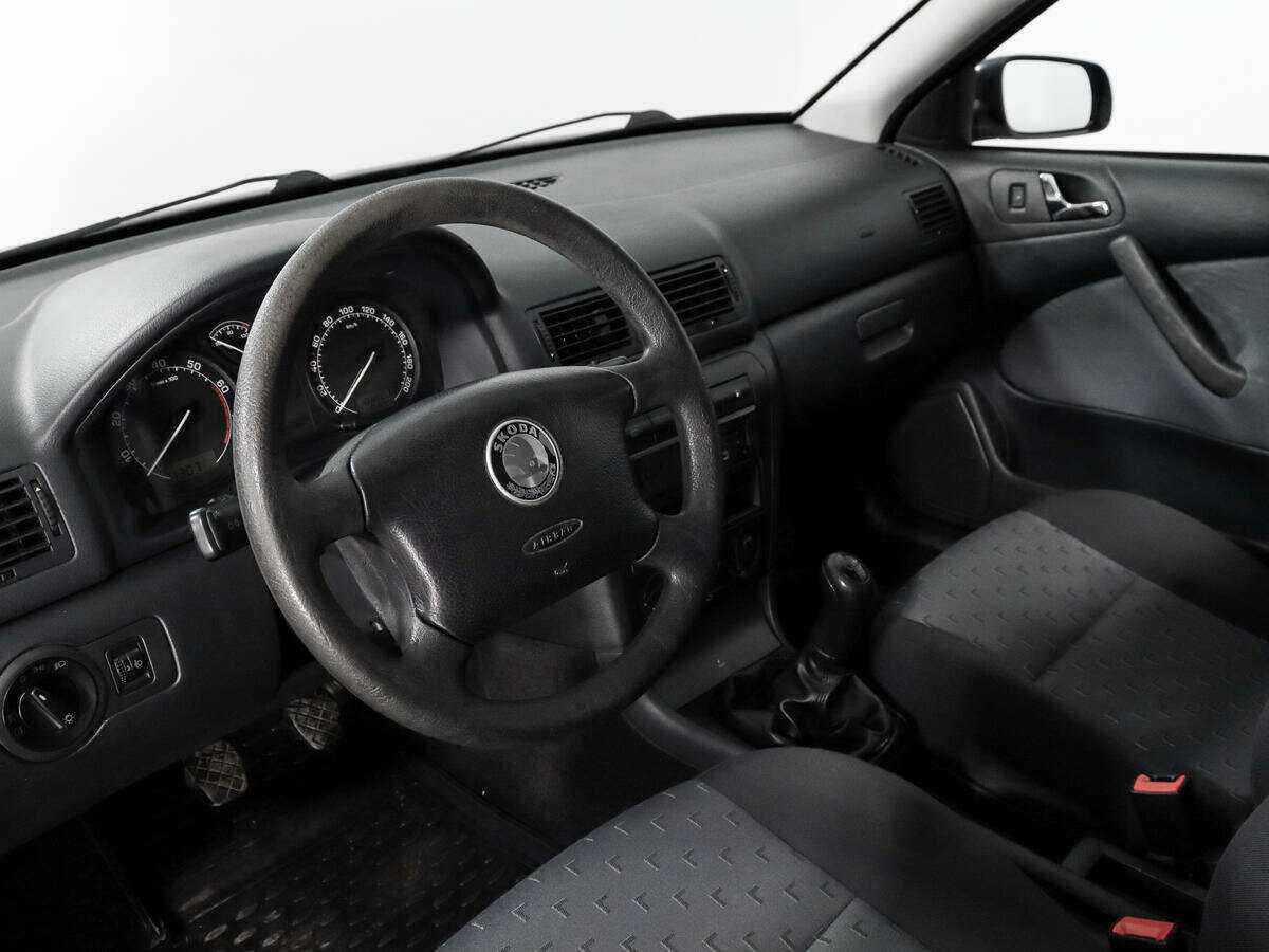 Купить Skoda Octavia с пробегом. Фото: #8