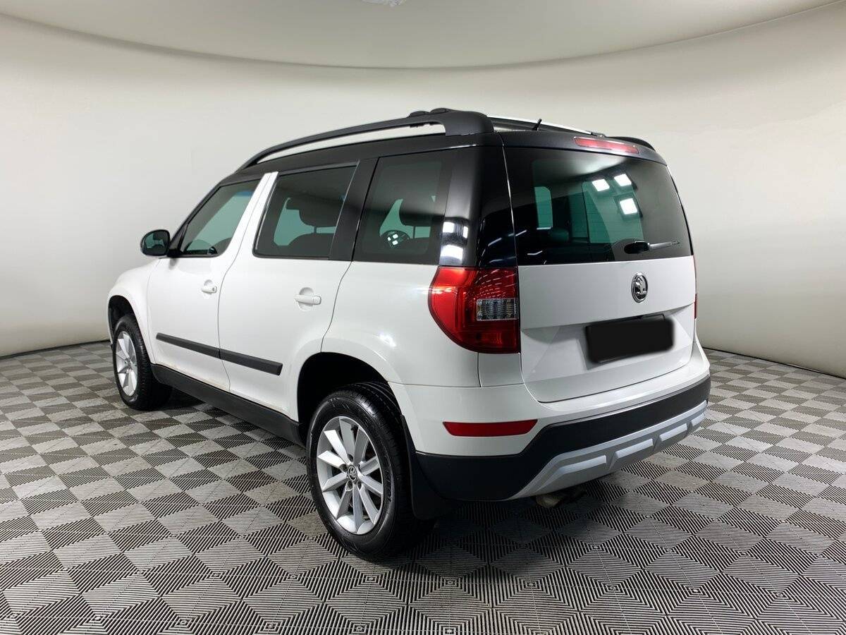 Купить Skoda Yeti с пробегом. Фото: #6