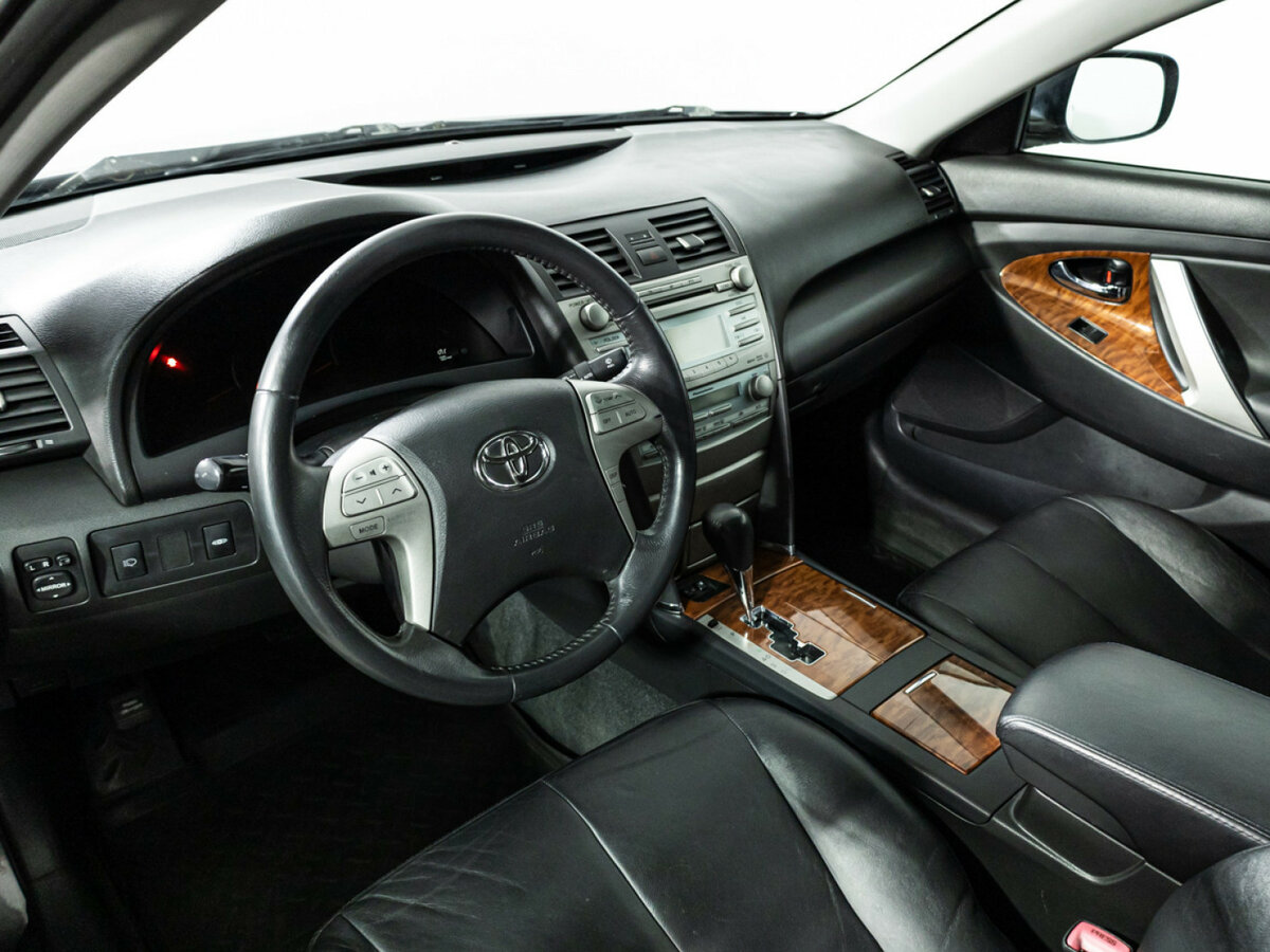 Купить Toyota Camry с пробегом. Фото: #10