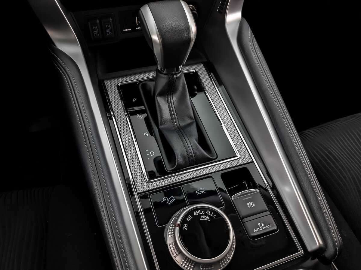 Купить Mitsubishi Pajero Sport с пробегом. Фото: #21