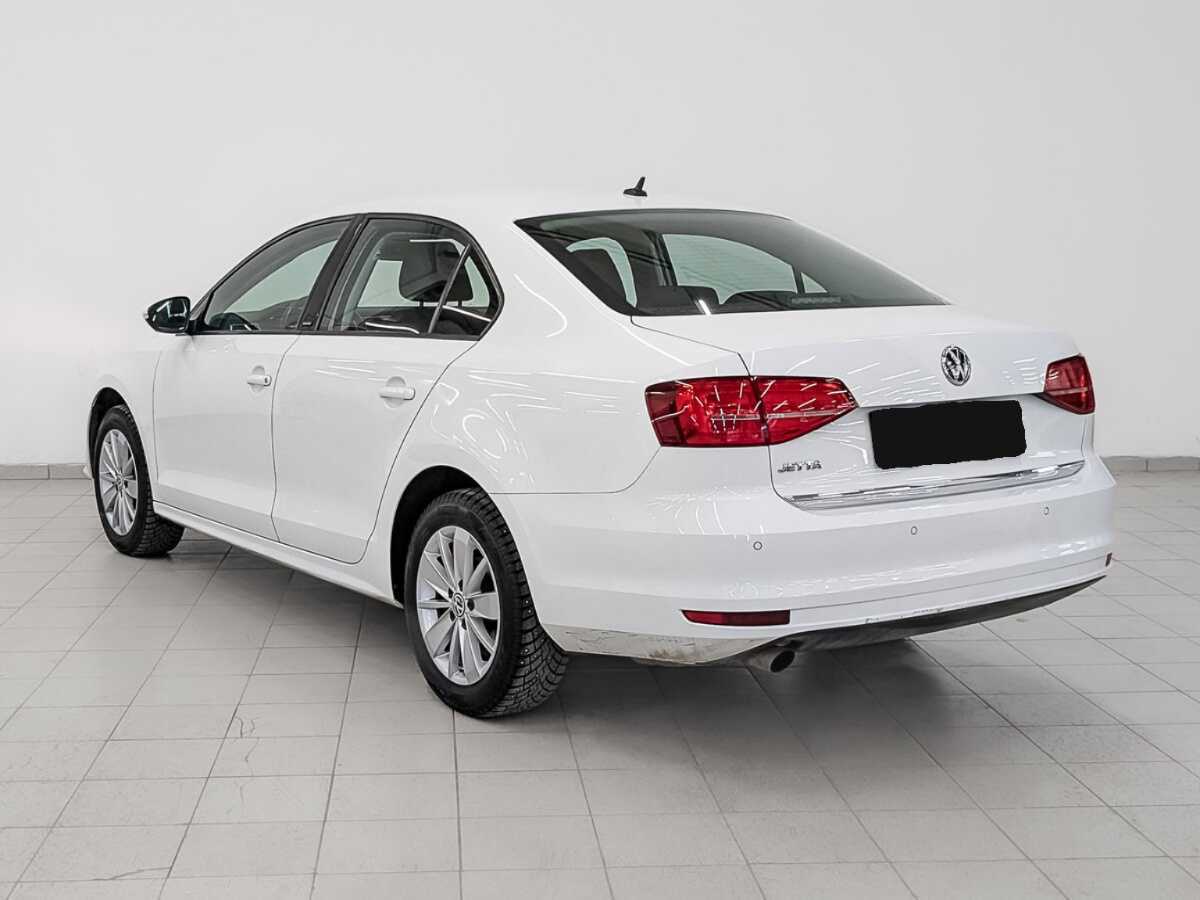 Купить Volkswagen Jetta с пробегом. Фото: #6