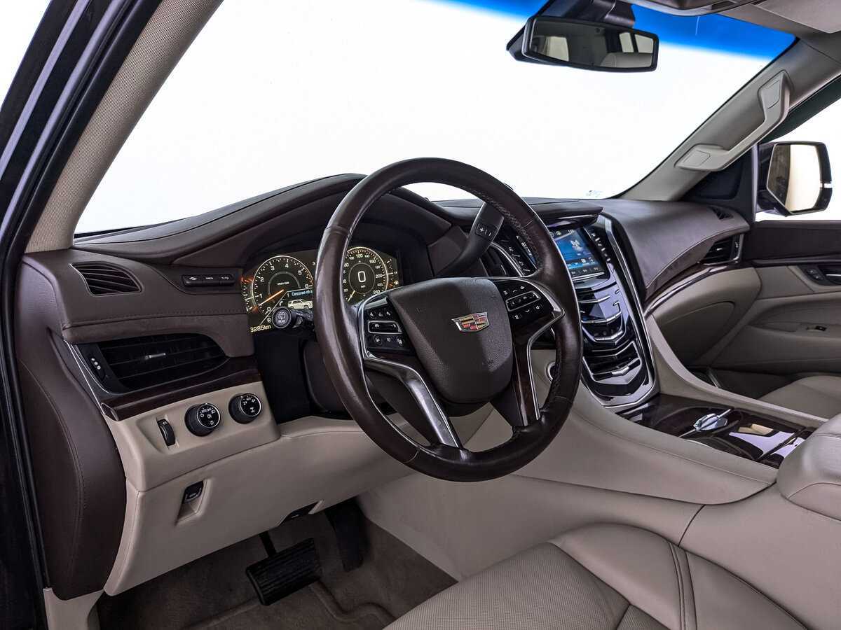 Купить Cadillac Escalade с пробегом. Фото: #14