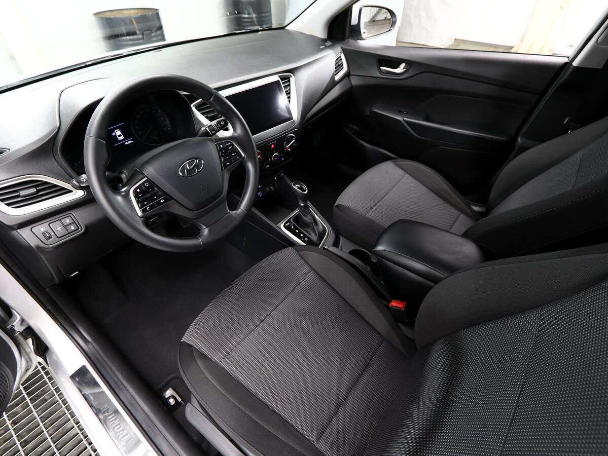 Купить Hyundai Solaris с пробегом. Фото: #7